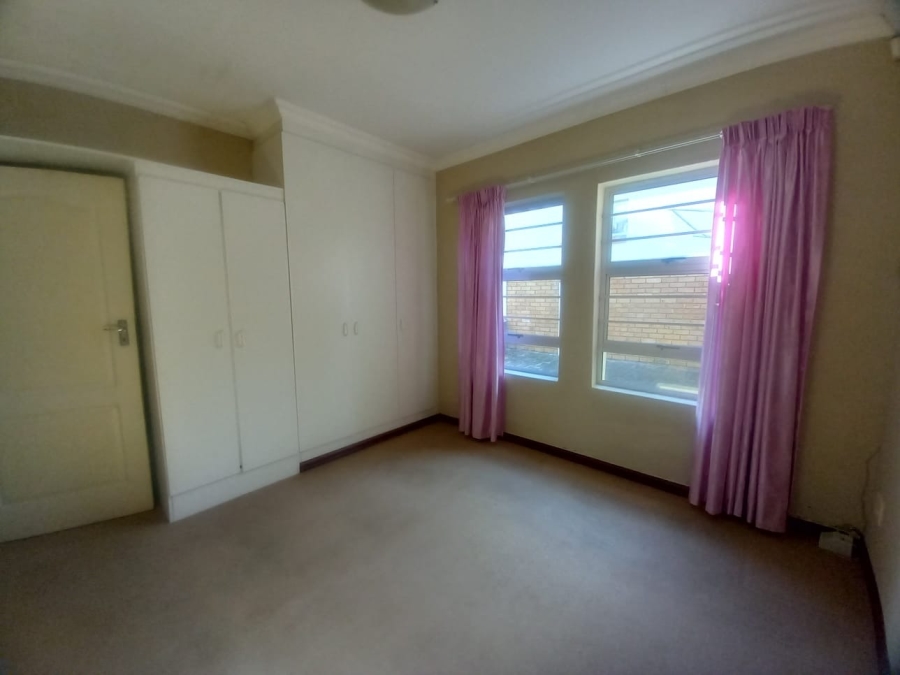 2 Bedroom Property for Sale in Beacon Bay North Eastern Cape